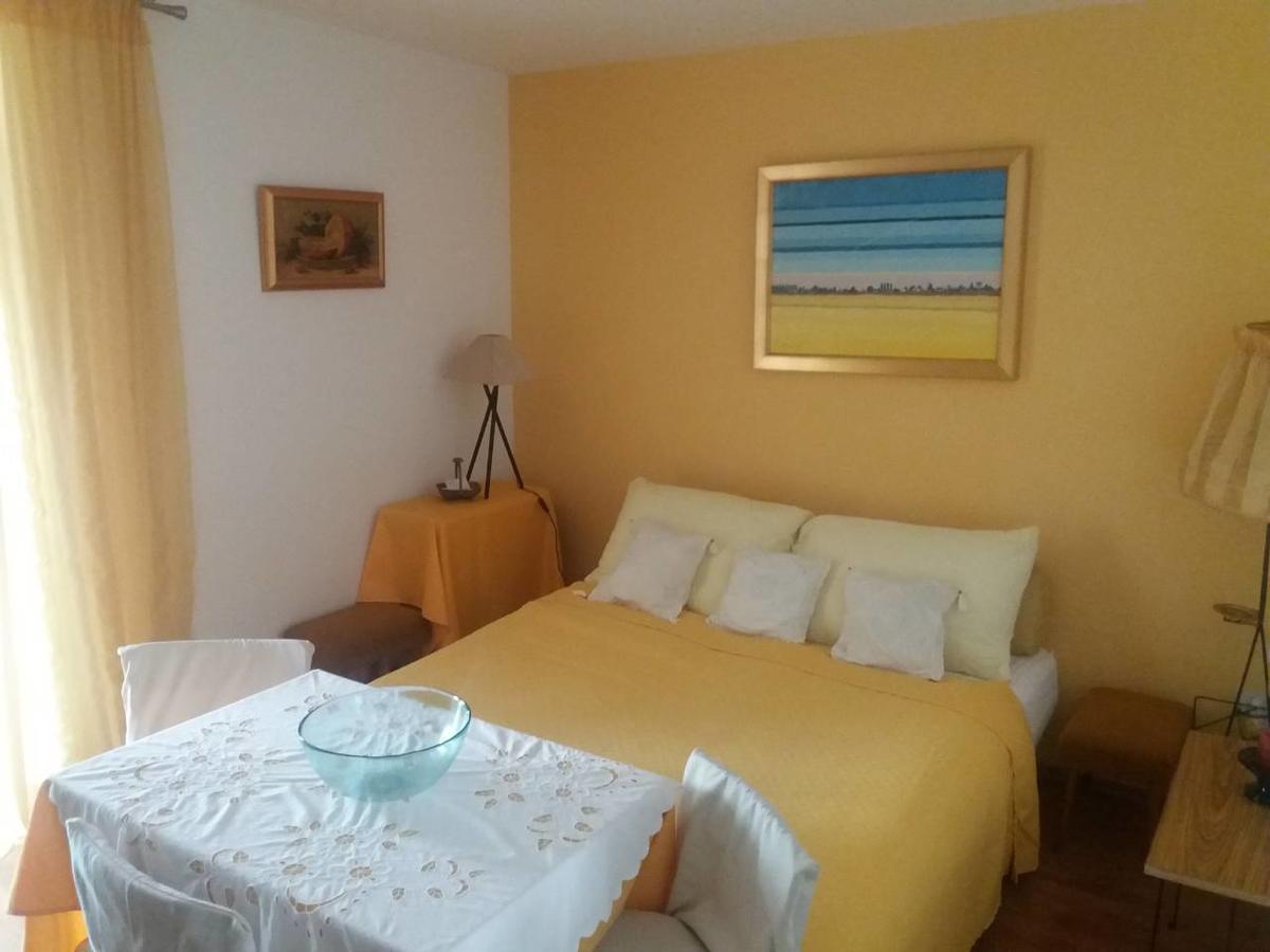 Apartments Palm House Ровинь Экстерьер фото