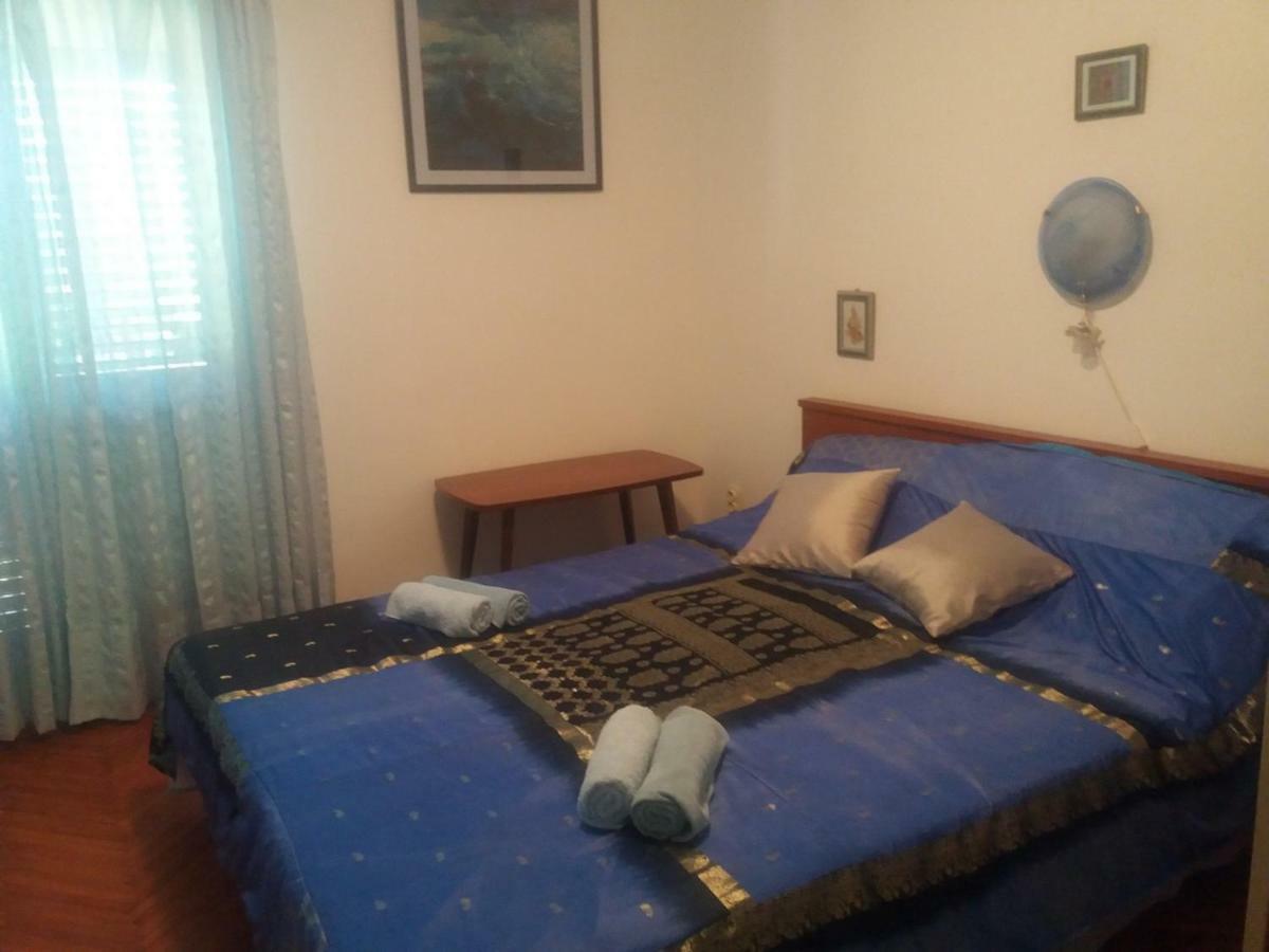 Apartments Palm House Ровинь Экстерьер фото